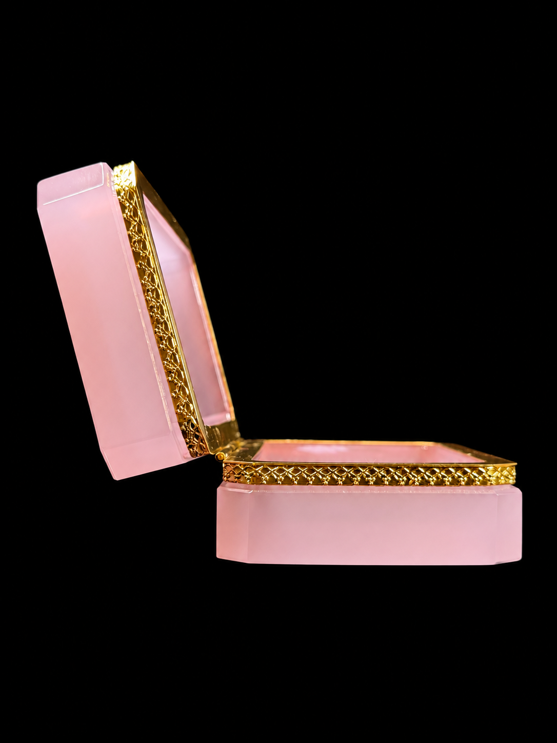 Alexandrite Opaline Glass Casket